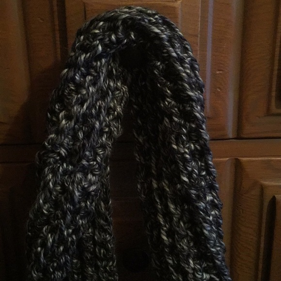 🧣🧣Handmade Infinity Scarf!🧣🧣 - Picture 3 of 5